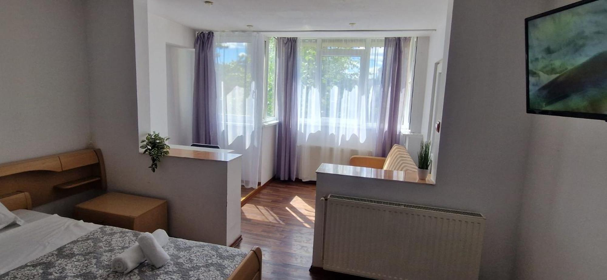 Stephanie Apartment-Centru Civic Brasov Bagian luar foto