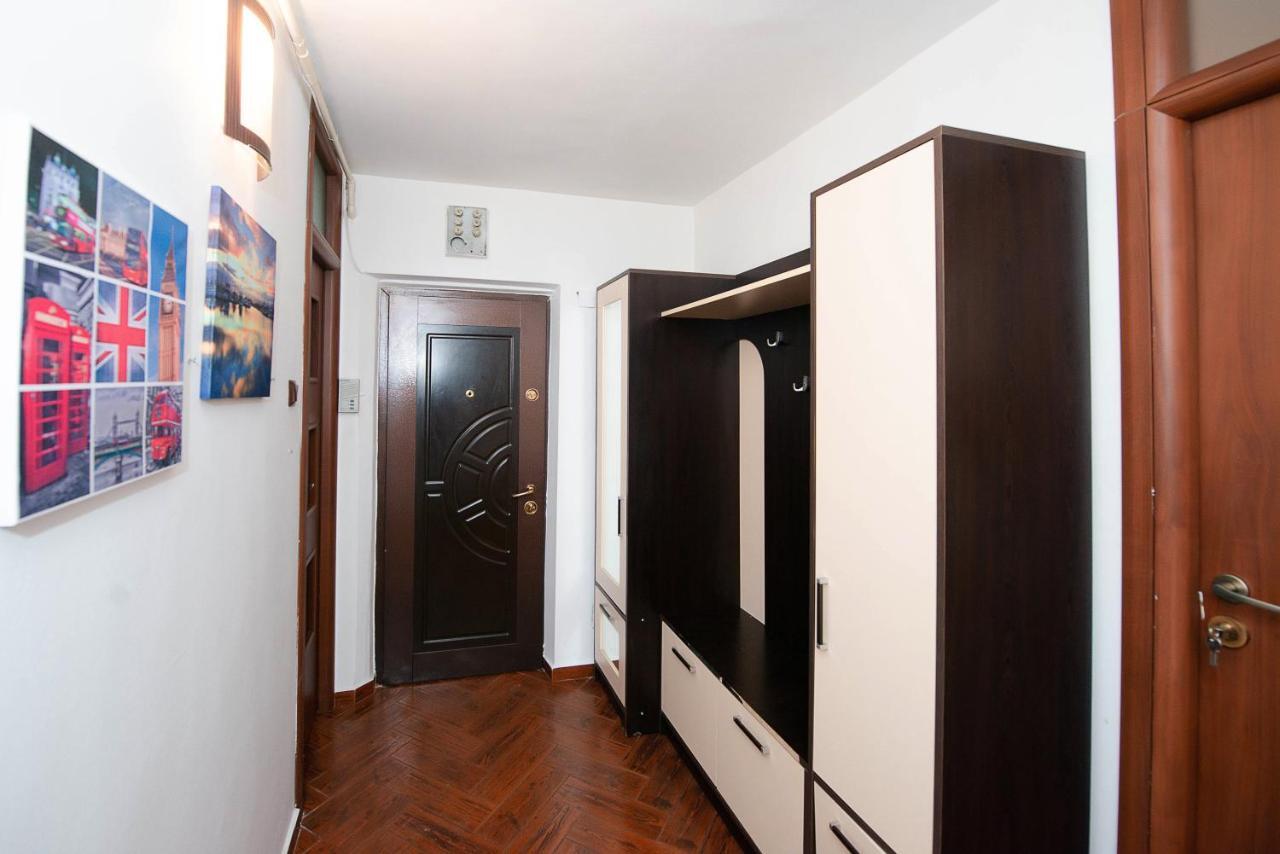 Stephanie Apartment-Centru Civic Brasov Bagian luar foto
